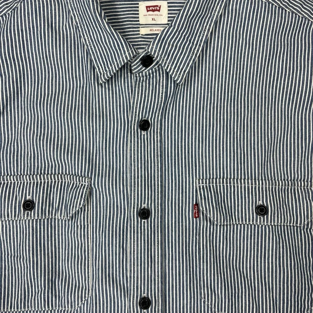 Levis levis shirt